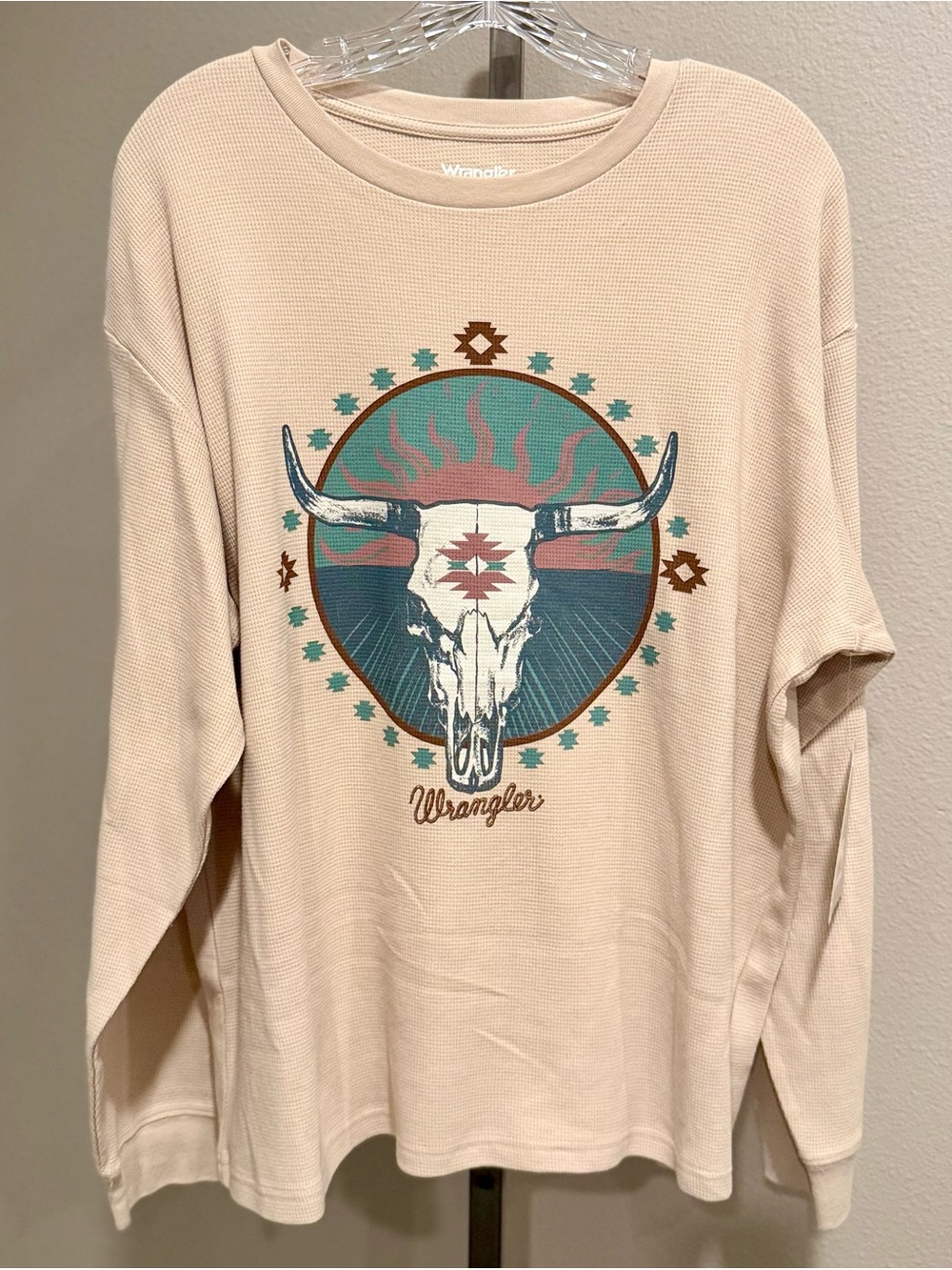 Wrangler Retro Women’s Bull Skull Graphic Girlfriend Thermal Tee Medium NWT